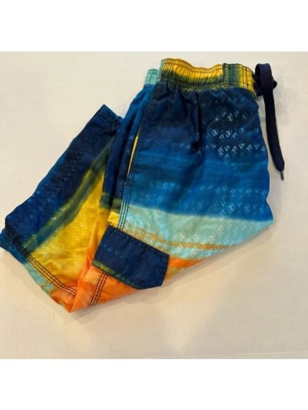 Okanu Surf Boy’s Board Shorts Large 14/16 Elastic Waist drawstring Mesh Lining